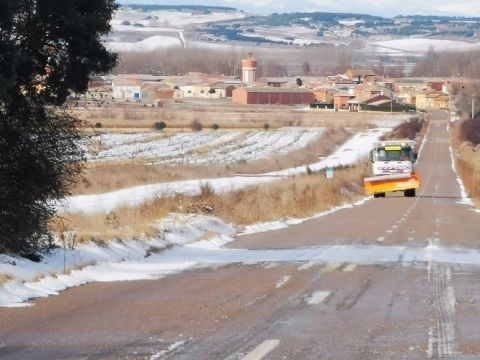 Quitanieves desde Villafer dirección Valderas