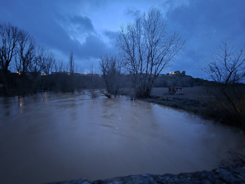 El Cea a su paso por Valderas. Foto: Alejandra Alonso