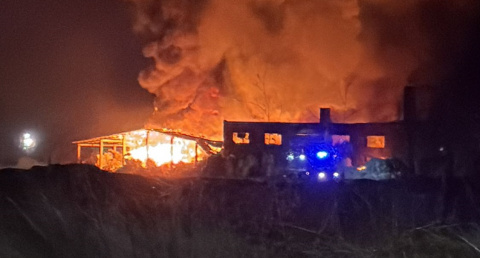 Las impresionantes imágenes del incendio de La Bañeza